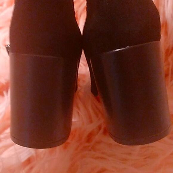 NEW💥FRENCH CONNECTION DILYLA BLACK SUEDE EMBROIDERED HEELED ANKLE BOOTS SIZE 7 - Picture 6 of 8